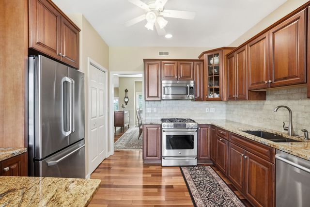 109 Sebago Lake DRIVE, Ohio Twp, PA 15143