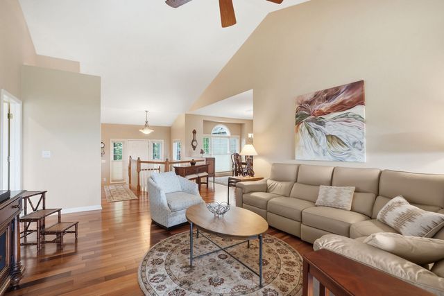 109 Sebago Lake DRIVE, Ohio Twp, PA 15143