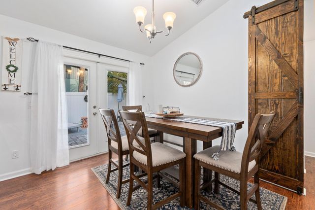 2070 NE Arch Street, Jensen Beach, FL 34957