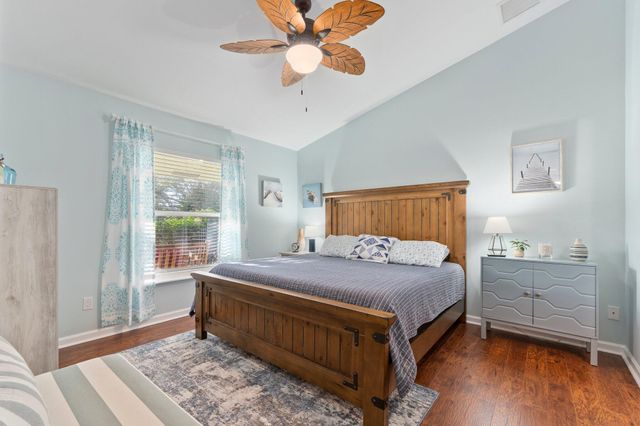 2070 NE Arch Street, Jensen Beach, FL 34957