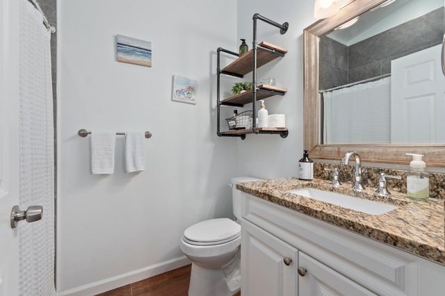 2070 NE Arch Street, Jensen Beach, FL 34957
