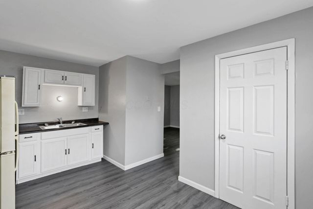 2892 E 11th Avenue, Columbus, OH 43219