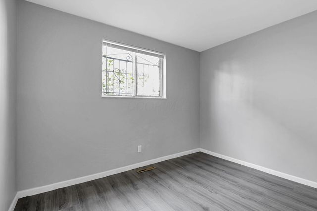 2892 E 11th Avenue, Columbus, OH 43219