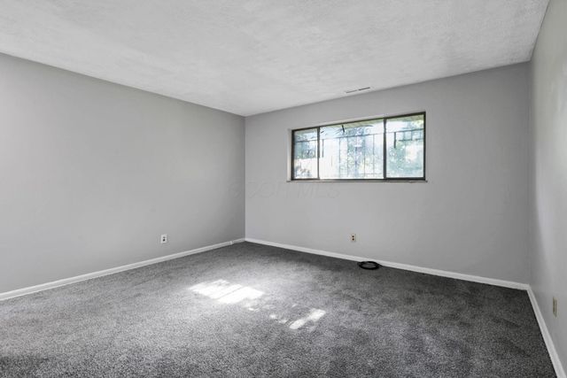 2892 E 11th Avenue, Columbus, OH 43219