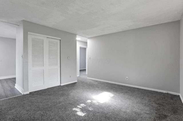 2892 E 11th Avenue, Columbus, OH 43219
