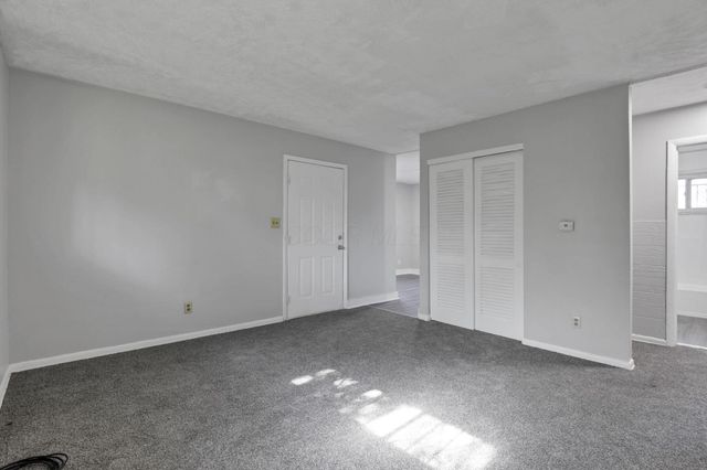 2892 E 11th Avenue, Columbus, OH 43219