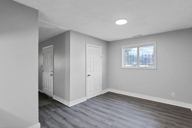 2892 E 11th Avenue, Columbus, OH 43219