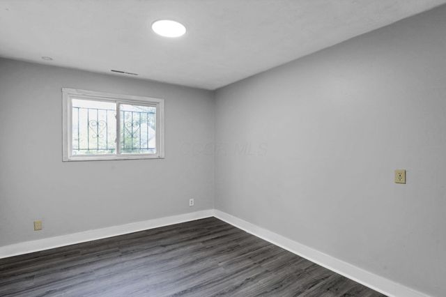 2892 E 11th Avenue, Columbus, OH 43219