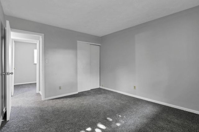 2892 E 11th Avenue, Columbus, OH 43219
