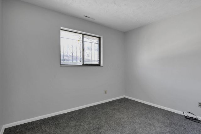 2892 E 11th Avenue, Columbus, OH 43219