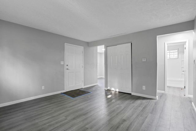 2892 E 11th Avenue, Columbus, OH 43219