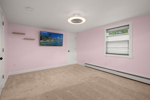 68 Kernwood Ave, Tewksbury, MA 01876