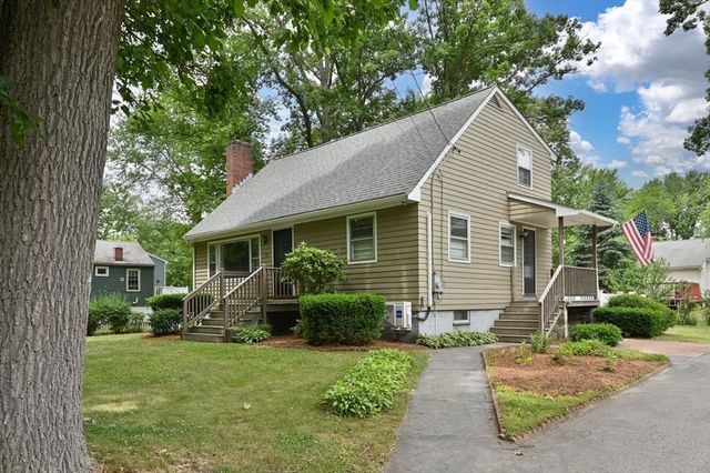 68 Kernwood Ave, Tewksbury, MA 01876