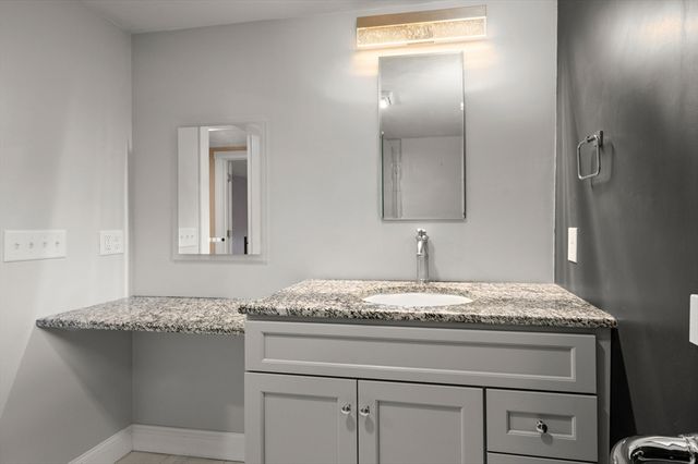 68 Kernwood Ave, Tewksbury, MA 01876
