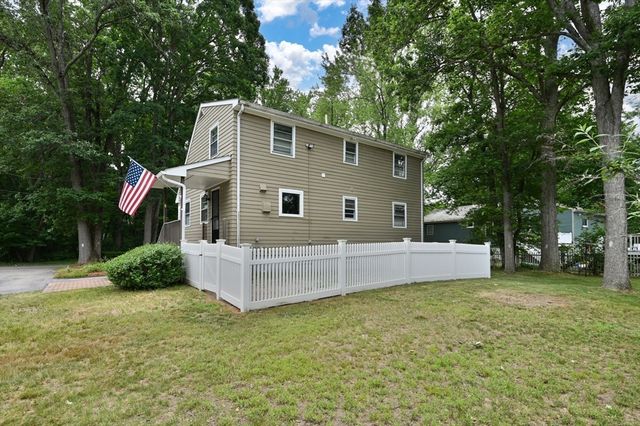68 Kernwood Ave, Tewksbury, MA 01876
