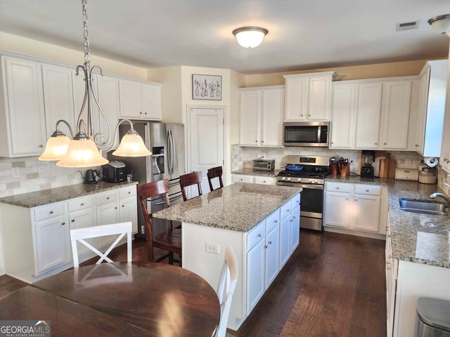 1402 Balvaird Drive, Lawrenceville, GA 30045