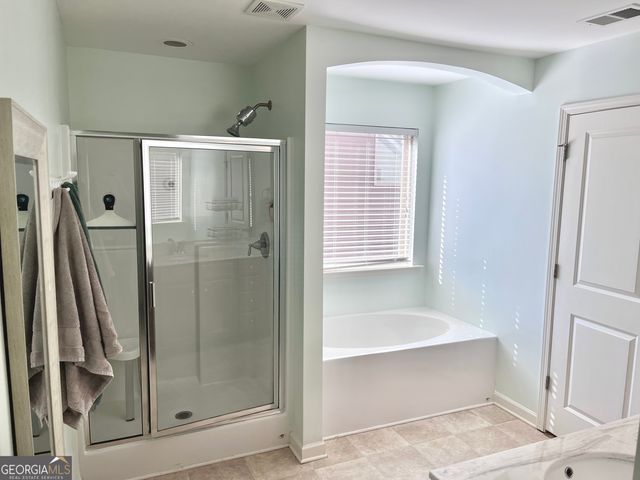 1402 Balvaird Drive, Lawrenceville, GA 30045