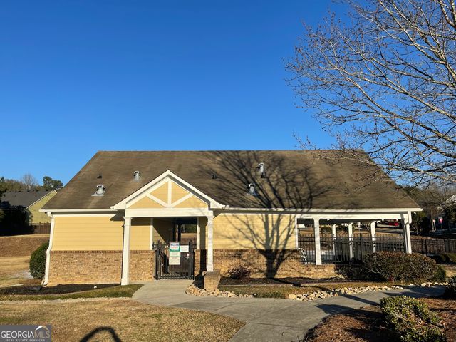 1402 Balvaird Drive, Lawrenceville, GA 30045