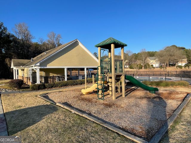 1402 Balvaird Drive, Lawrenceville, GA 30045