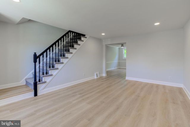 1127 HOLLYWOOD AVE, Havertown, PA 19083
