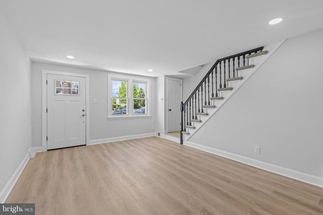 1127 HOLLYWOOD AVE, Havertown, PA 19083