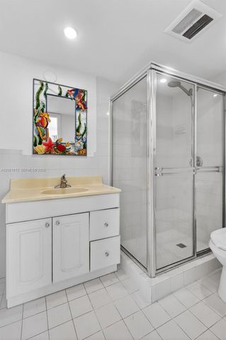 1020 94th St 301, Bay Harbor Islands, FL 33154