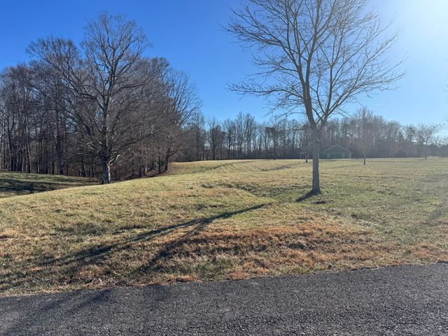 425 Cliffside Drive, Russell Springs, KY 42642