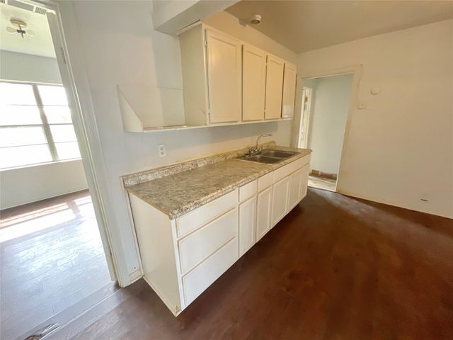 7626 Bellingham Drive, Houston, TX 77028