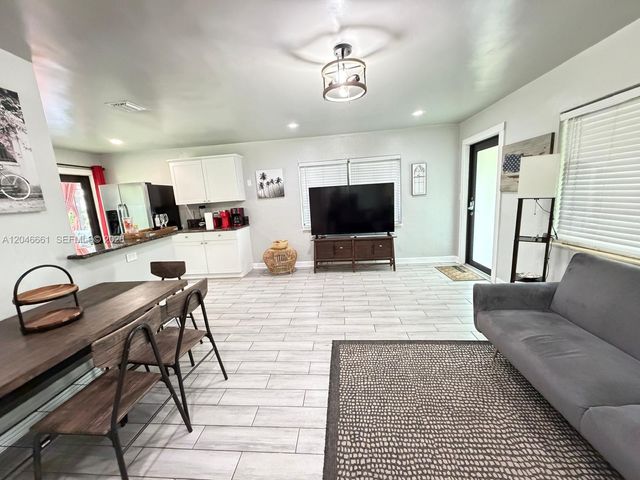 3351 NE 12th Ter, Pompano Beach, FL 33064