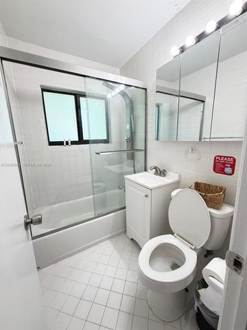 3351 NE 12th Ter, Pompano Beach, FL 33064