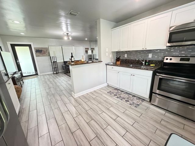 3351 NE 12th Ter, Pompano Beach, FL 33064