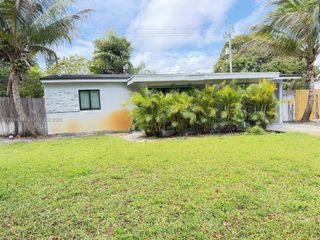 3351 NE 12th Ter, Pompano Beach, FL 33064