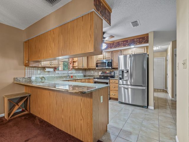 8821 Green Acorn Lane, Tallahassee, FL 32317