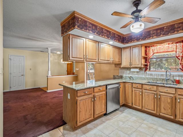 8821 Green Acorn Lane, Tallahassee, FL 32317