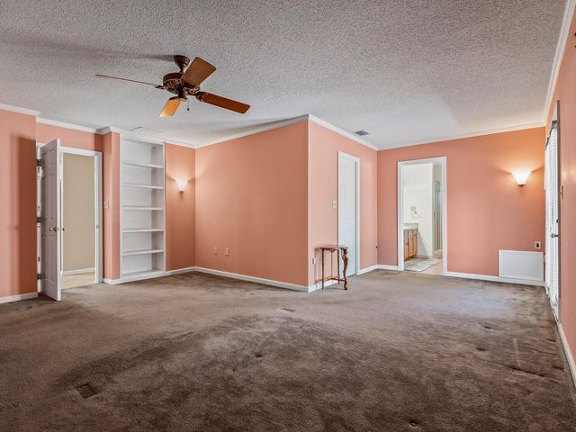 8821 Green Acorn Lane, Tallahassee, FL 32317