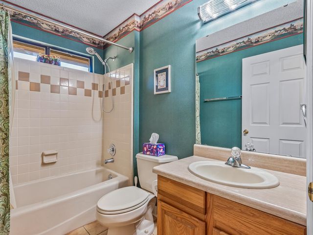 8821 Green Acorn Lane, Tallahassee, FL 32317