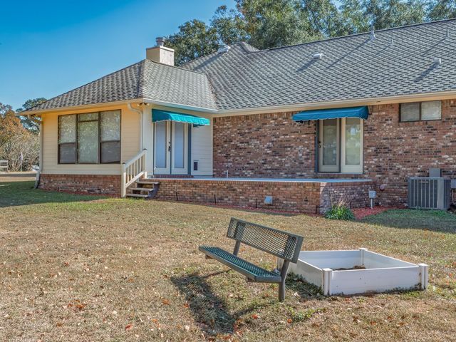 8821 Green Acorn Lane, Tallahassee, FL 32317