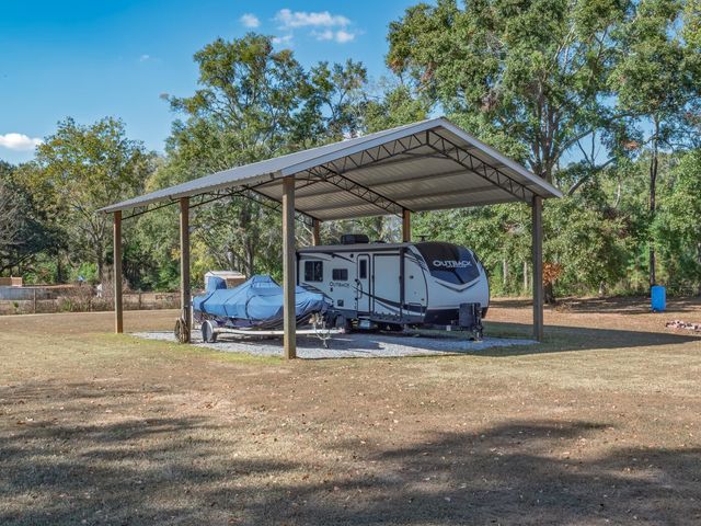 8821 Green Acorn Lane, Tallahassee, FL 32317