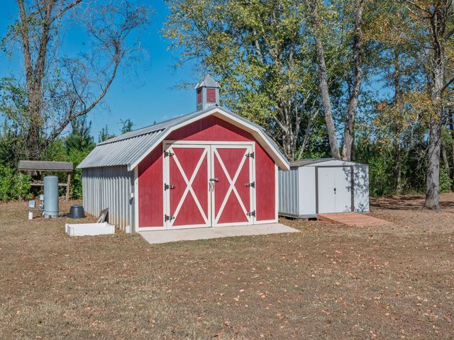 8821 Green Acorn Lane, Tallahassee, FL 32317