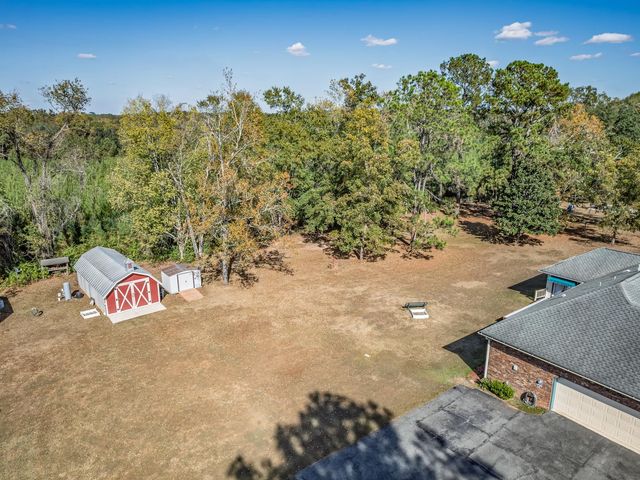 8821 Green Acorn Lane, Tallahassee, FL 32317