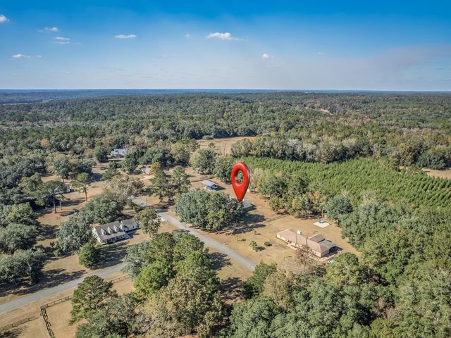 8821 Green Acorn Lane, Tallahassee, FL 32317