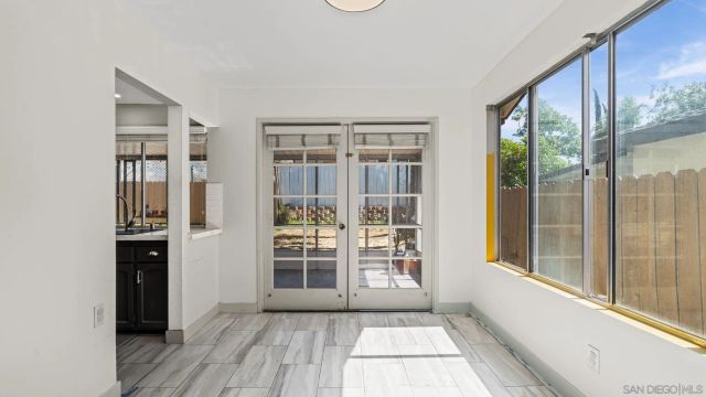 1695 Kenora, Escondido, CA 92027