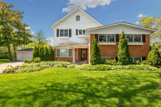 2740 Lincoln Lane, Wilmette, IL 60091