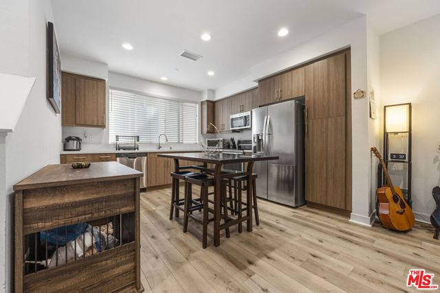 9942 Artesia Boulevard 704, Bellflower, CA 90706