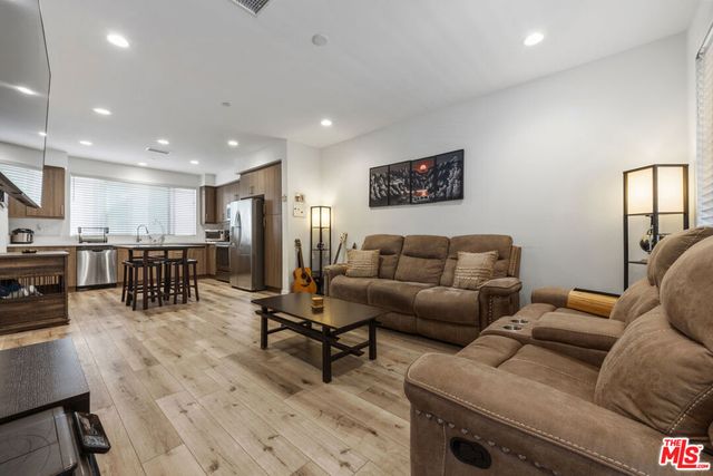 9942 Artesia Boulevard 704, Bellflower, CA 90706
