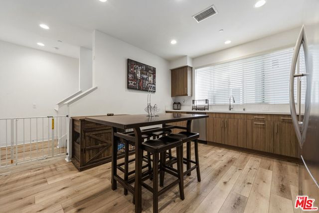 9942 Artesia Boulevard 704, Bellflower, CA 90706