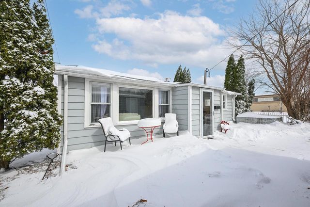 4719 N 126th STREET, Butler, WI 53007