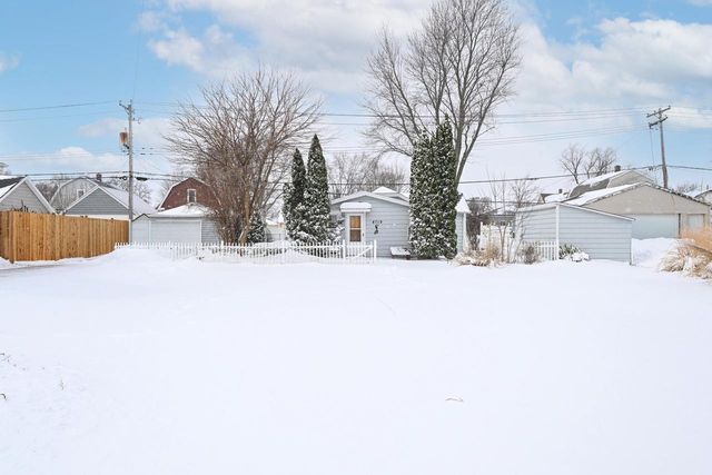 4719 N 126th STREET, Butler, WI 53007