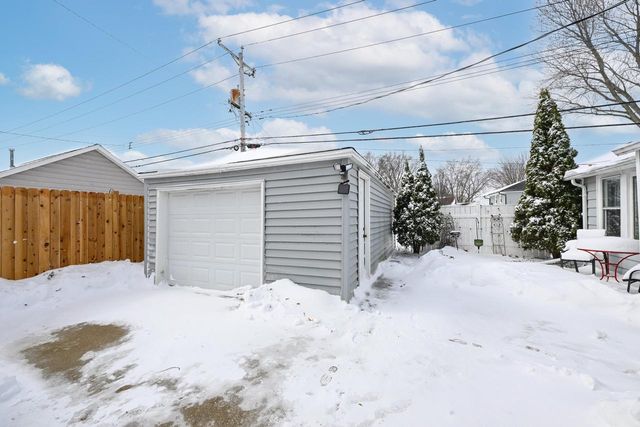 4719 N 126th STREET, Butler, WI 53007