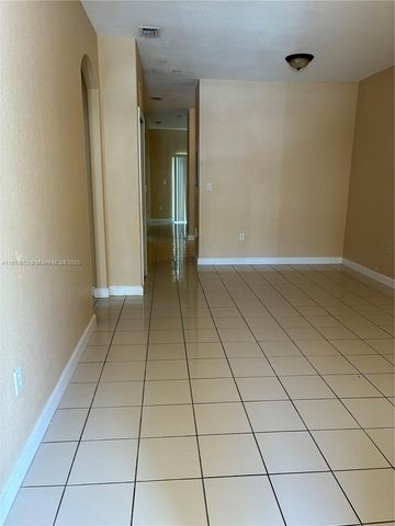 1536 SE 25th St 101, Homestead, FL 33035